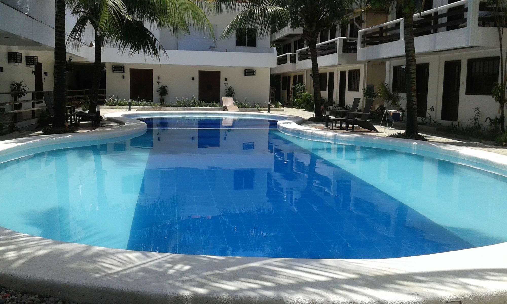 Feliness Resort Manoc-Manoc Exterior foto